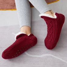 Load image into Gallery viewer, Winter Slipper