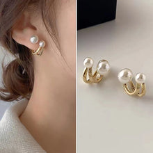 Load image into Gallery viewer, Flower Earrings