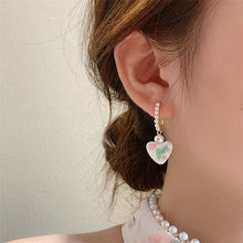 Load image into Gallery viewer, Flower Earrings