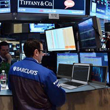 Load image into Gallery viewer, Laptop Triple Screen Monitor Portable IPS Monitor 11'' 1920x1080 USB-C HDMI Gaming Display