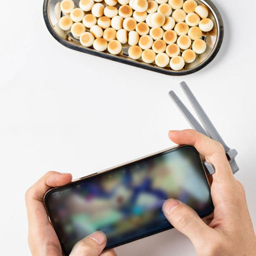 Free-Hands Snack Chopsticks Play Games Finger Chopsticks Lazy Assistant Clip Snacks Not Dirty Hand Phone Accessory Kitchen Tool - OZN Shopping